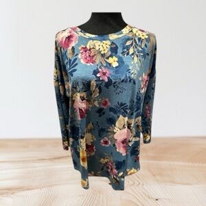 New - Dear Scarlett Blue Floral Top - Size M